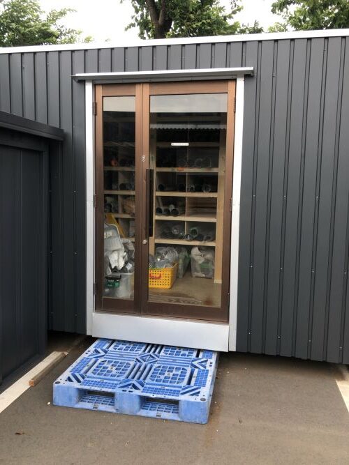 コンテナBOX入口