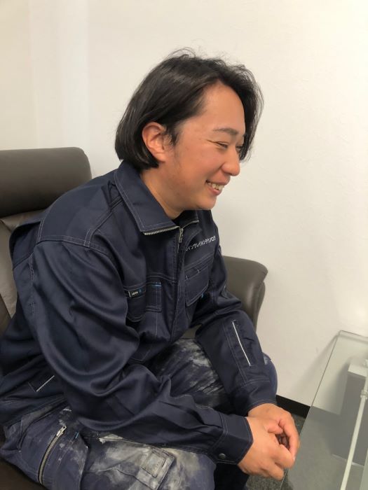 志田さん着座写真
